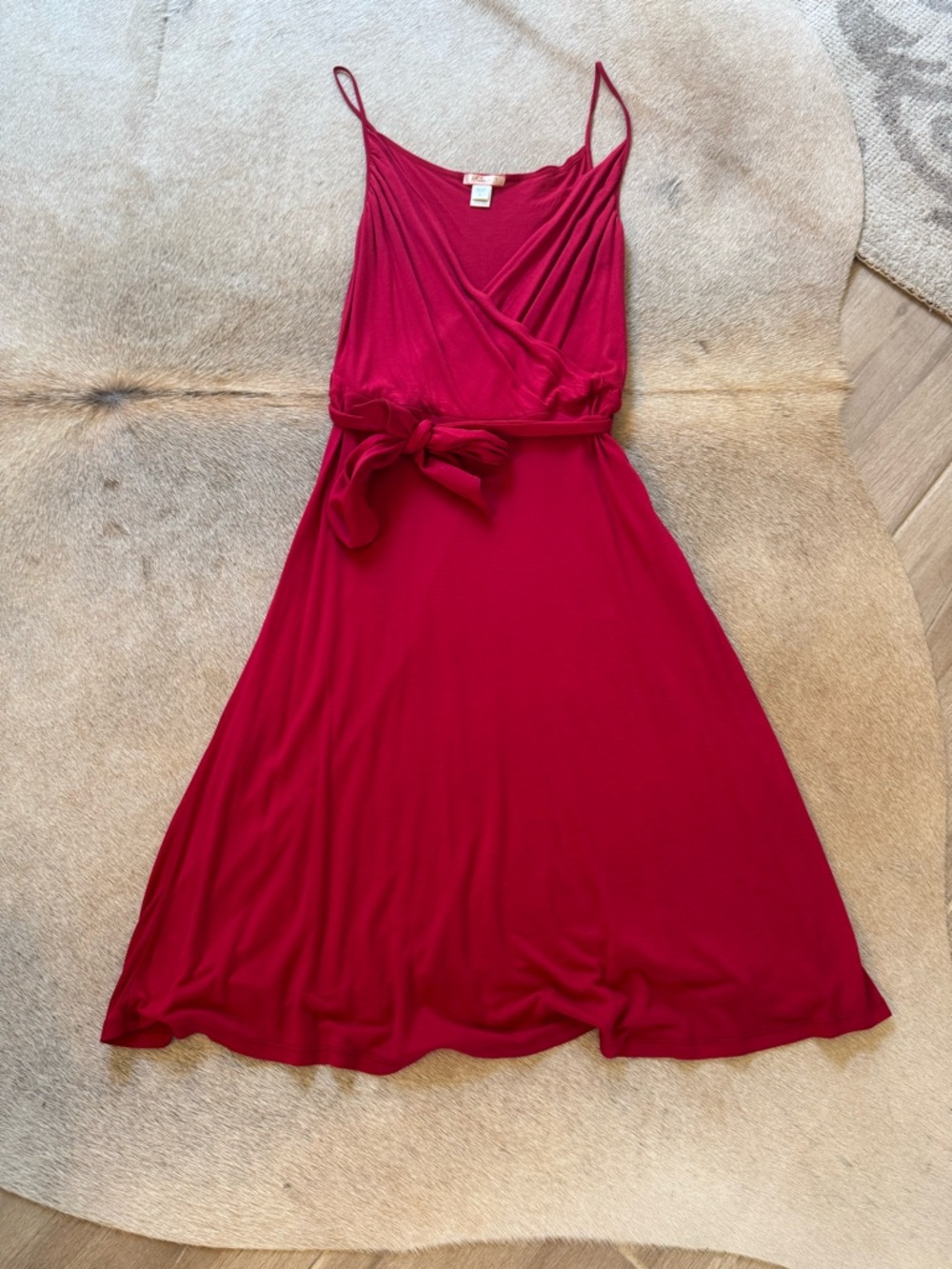 Lux Red Sleeveless Wrap-Style Midi Dress with Tie Waist